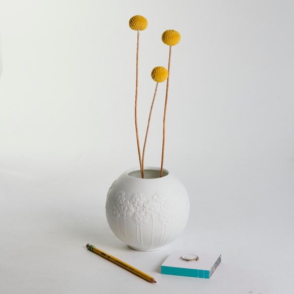 Vintage Mikasa Round Snowdrift Vase Flowers Japan - Picture 2 of 9